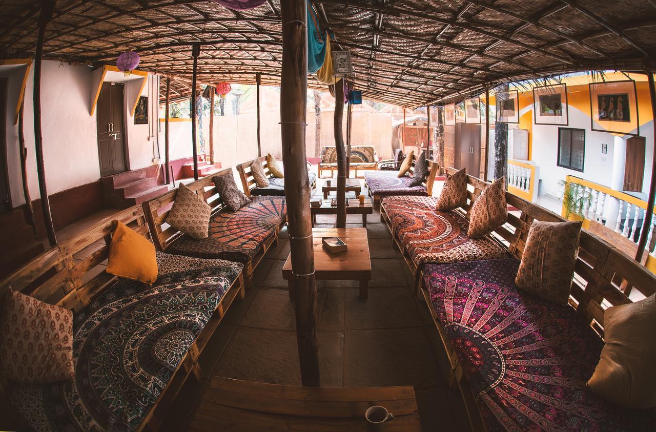 Dreams Hostel Вагатор Экстерьер фото