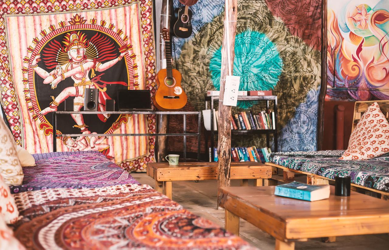 Dreams Hostel Вагатор Экстерьер фото