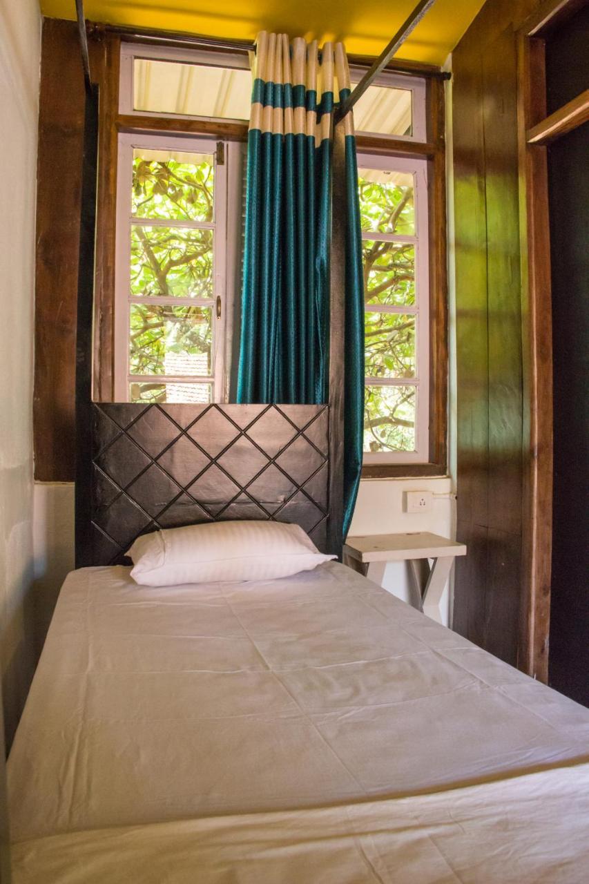 Dreams Hostel Вагатор Экстерьер фото