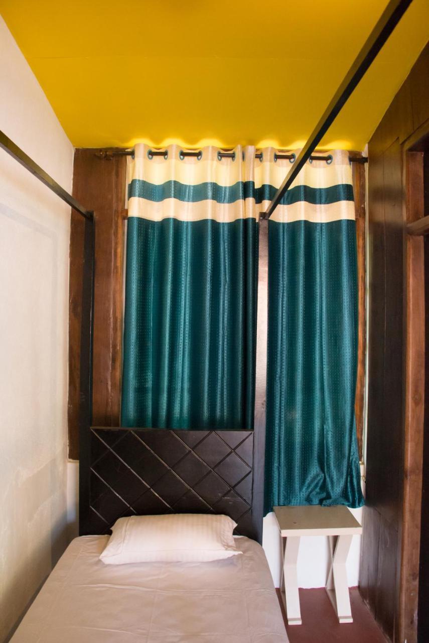 Dreams Hostel Вагатор Экстерьер фото